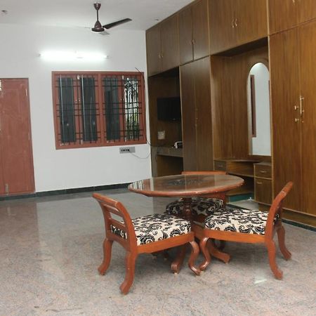 Tulip Villa Puducherry Buitenkant foto